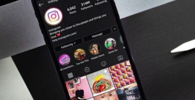 Como colocar o poner el Instagram en negro sin activar el modo oscuro
